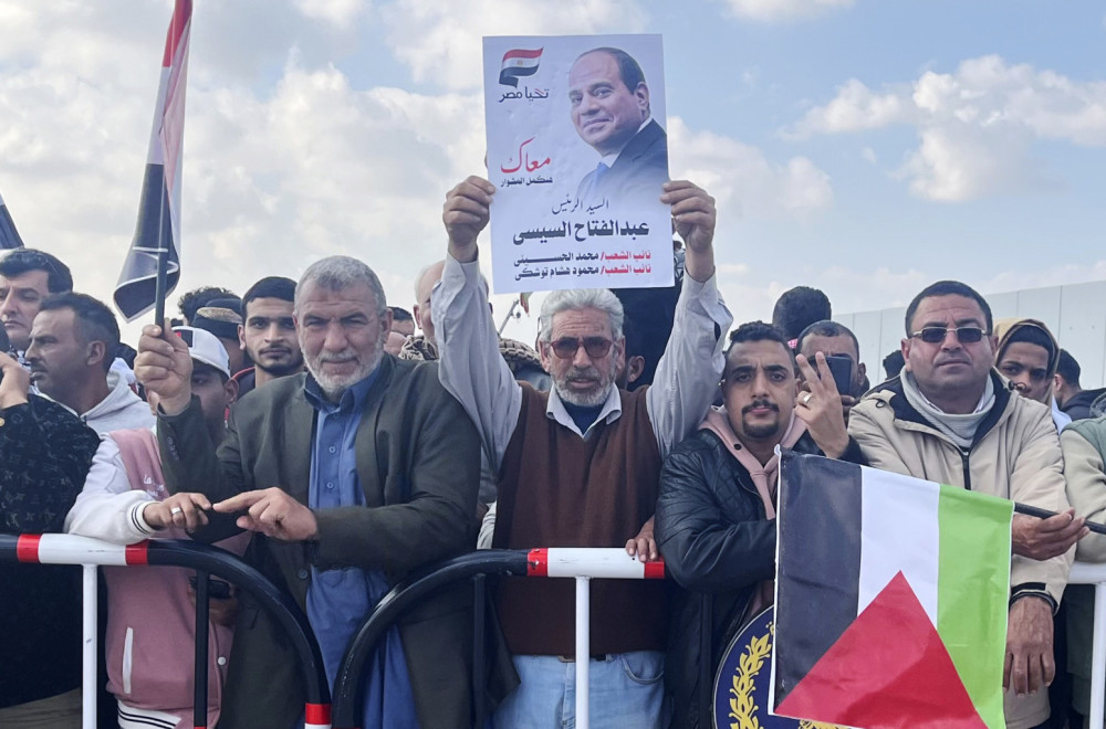 Egipćani "na nogama"; Trampe, nećemo