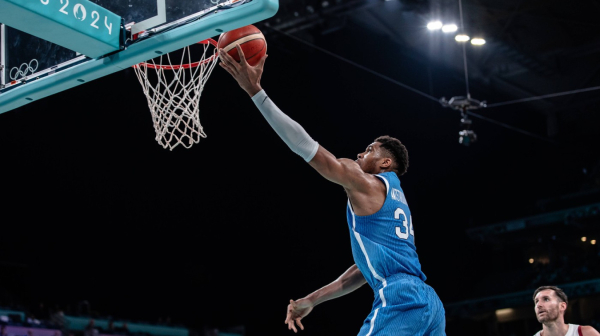 "Bomba" na pomolu u NBA – krenuli su po Adetokumba