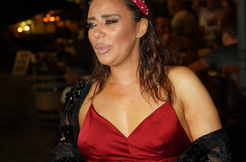 Ana Nikolić otkazala nastup: Narušeno joj zdravstveno stanje