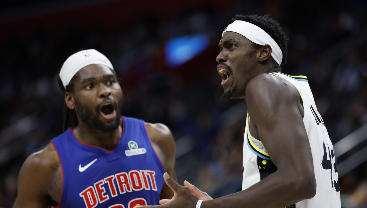 Suspendovan Ajzea Stjuart