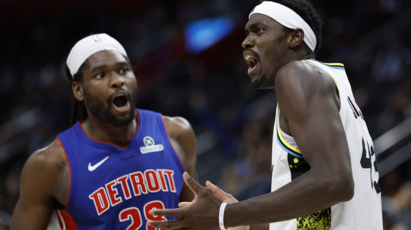 Suspendovan Ajzea Stjuart