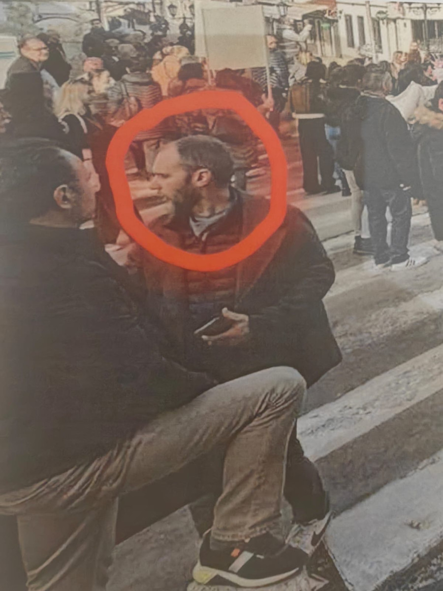 Sad je sve jasnije: Na studentskom protestu u Ivanjici čovek iz ambasade Velike Britanije FOTO