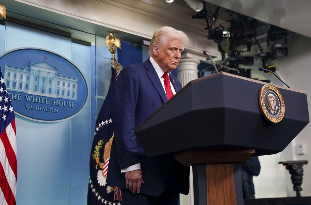 "Rat" je počeo: Kanada udarila na SAD