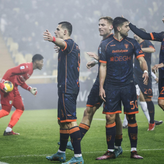 Leče slavi Krstovića – Crnogorac stigao Vlahovića VIDEO