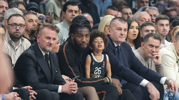 Osmesi Sferopulosa i Lesora – lepe scene posle derbi bitke VIDEO