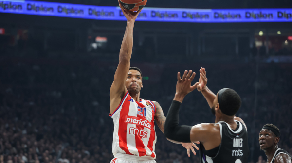 Bolomboj: "Deca nas pljuju, navijači gađaju – mene su pogodili"