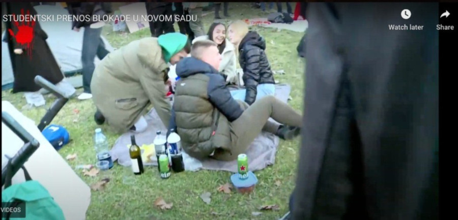 Sramni prizori: Napravili vašar na protestu u Novom Sadu, žurka uz prase, trubače i alkohol FOTO/VIDEO