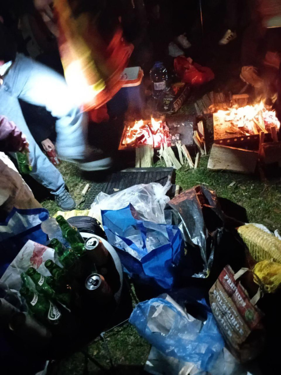 Ovako studenti tuguju u Novom Sadu: Objavljeni snimci; Uz muziku i hranu žale FOTO/VIDEO