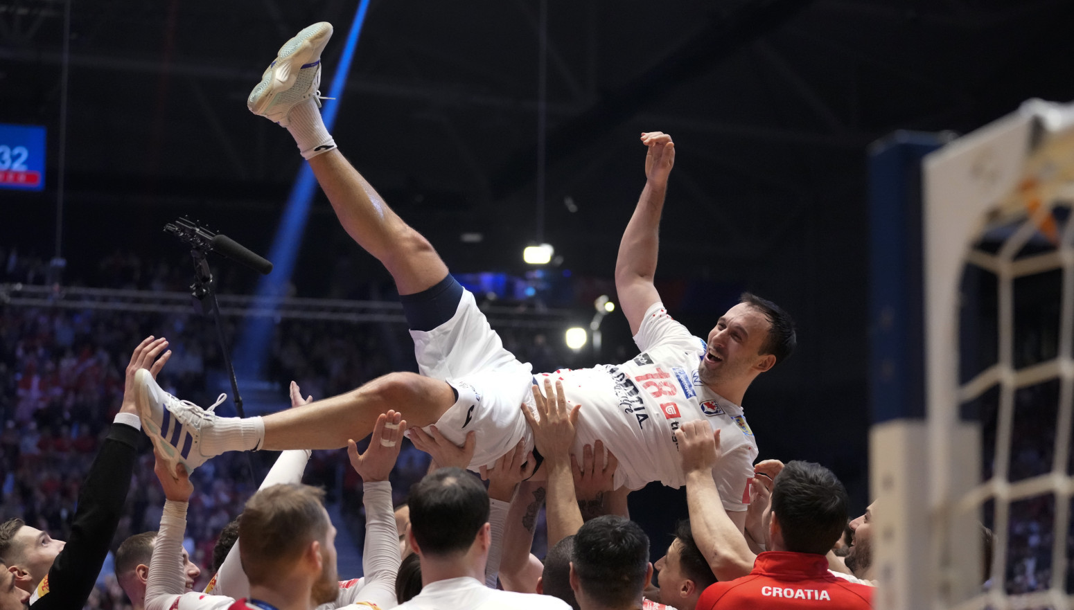 Prve reakcije Hrvata posle poraza u finalu SP: "Ne smem opet da plačem, rugaće mi se"