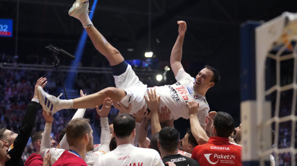 Prve reakcije Hrvata posle poraza u finalu SP: "Ne smem opet da plačem, rugaće mi se"