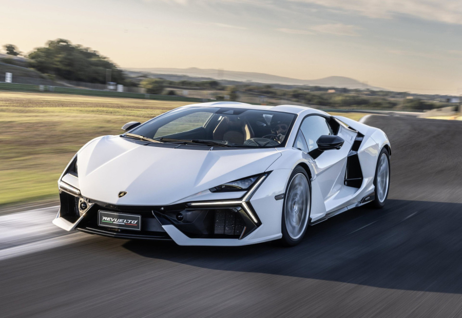 Kad su videli kako je prošao Ferrari... Lamborghini ne žali za električnim automobilima