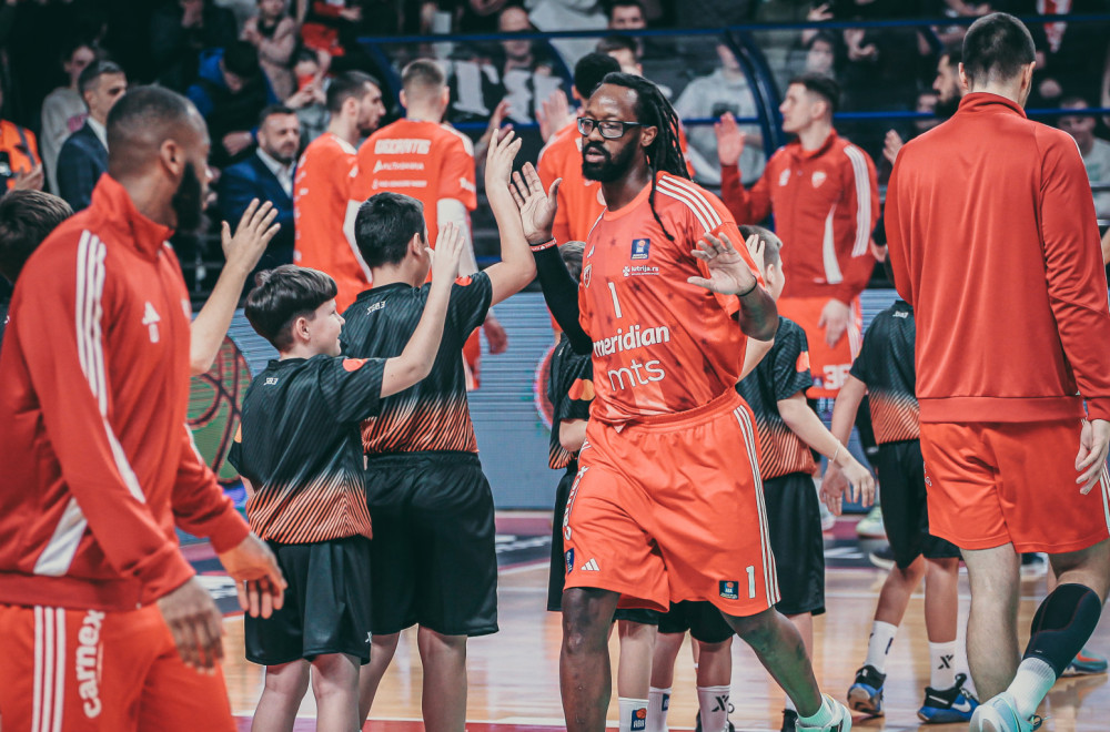 Zvezdaši razbesneli Brauna, on im zapretio: "Nastavite tako i..." FOTO