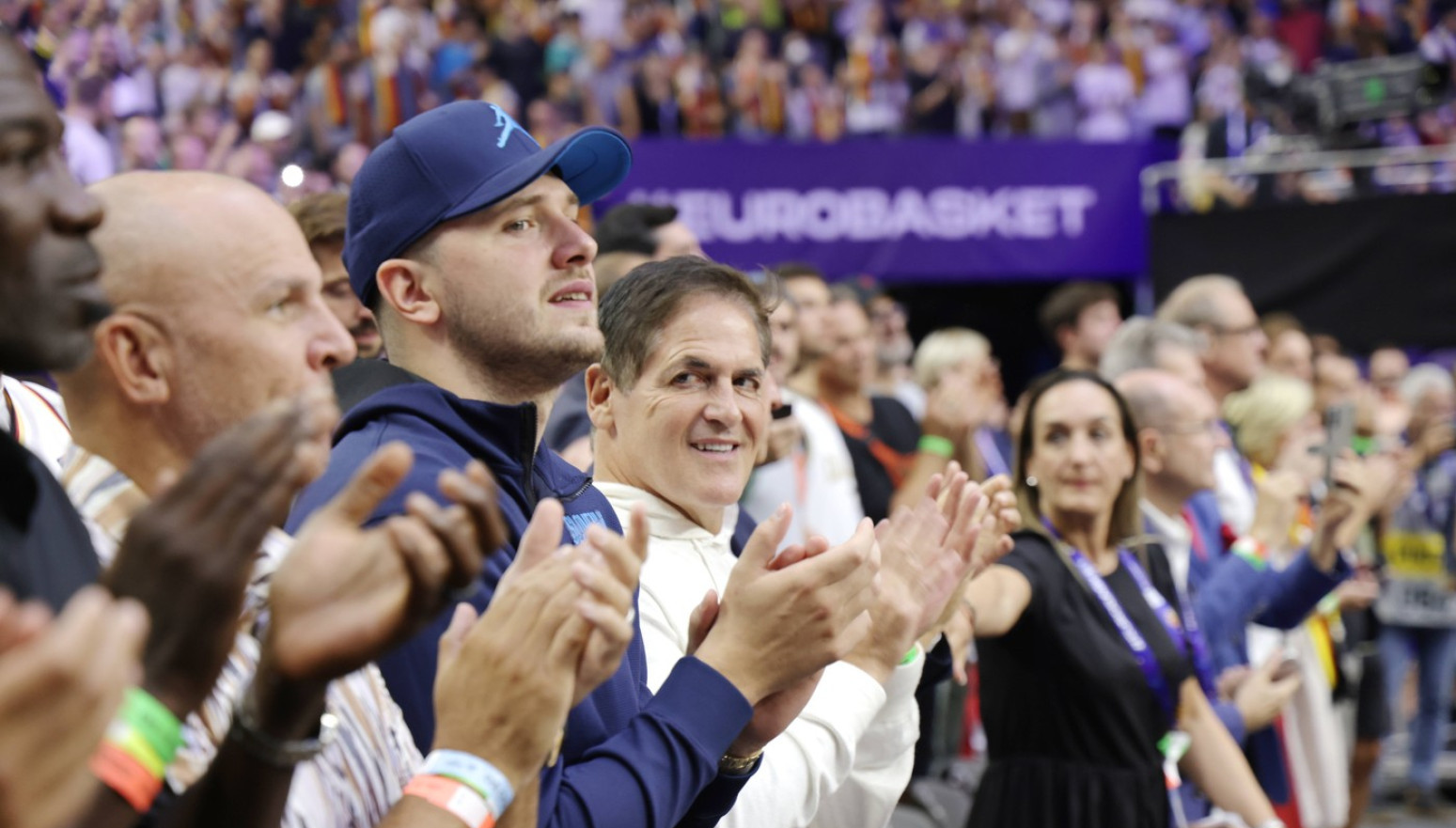 Da li je "živ" Mark Kjuban?