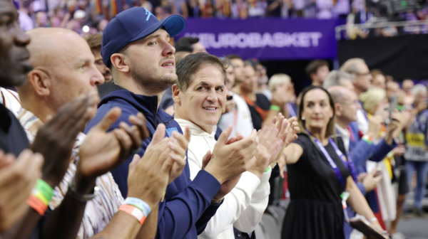 Da li je "živ" Mark Kjuban?