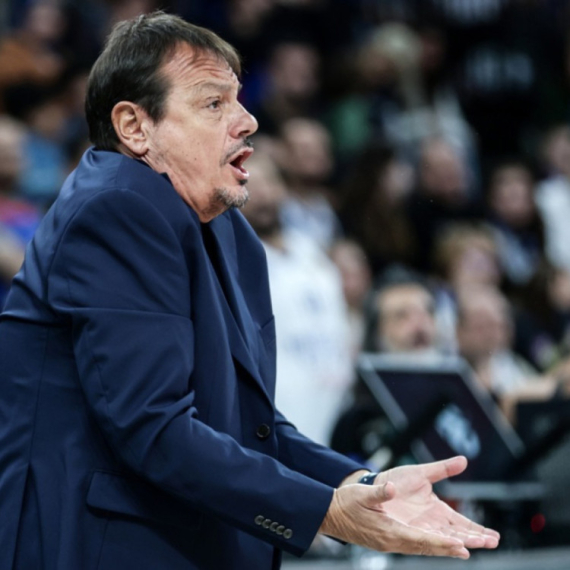 Ovo niste videli u prenosu: Ataman besneo posle poraza i napao pomoćnika iz bizarnog razloga VIDEO