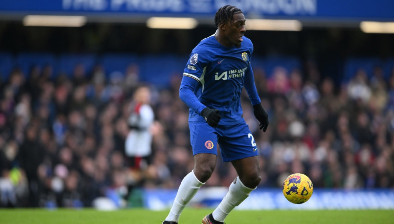 Aston Vila ne staje – Emeri oslabio Čelsi