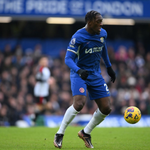 Aston Vila ne staje – Emeri oslabio Čelsi