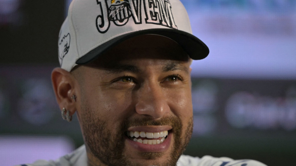 Nejmar opet u helikopteru – saigrači u šoku VIDEO