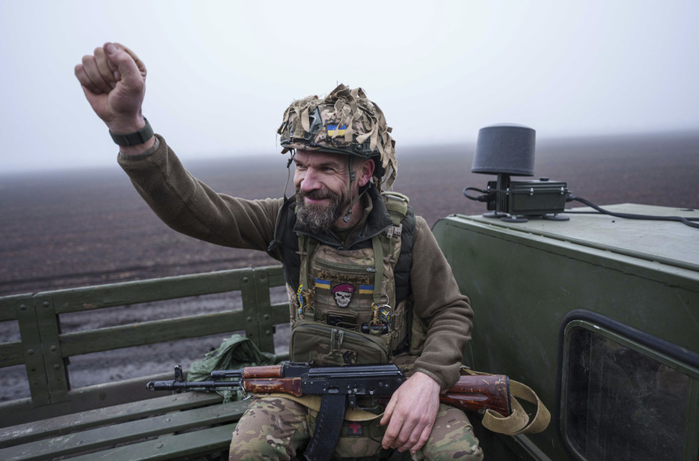 Totalni haos – front se raspada