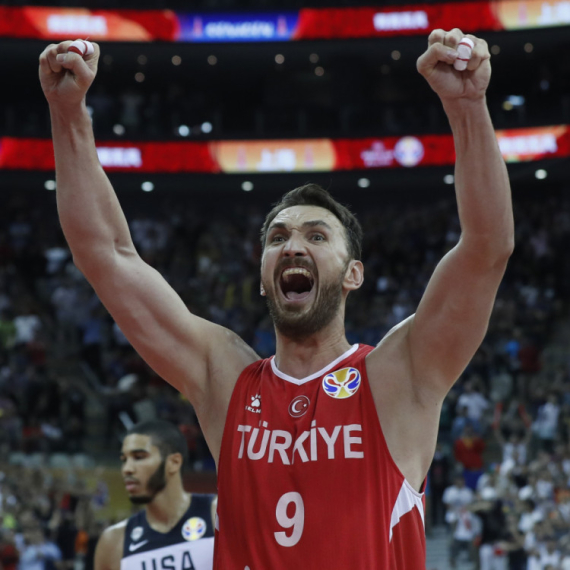 Igrao za Partizan, Seltikse, Kavse, Efes – Semih Erden završio karijeru VIDEO