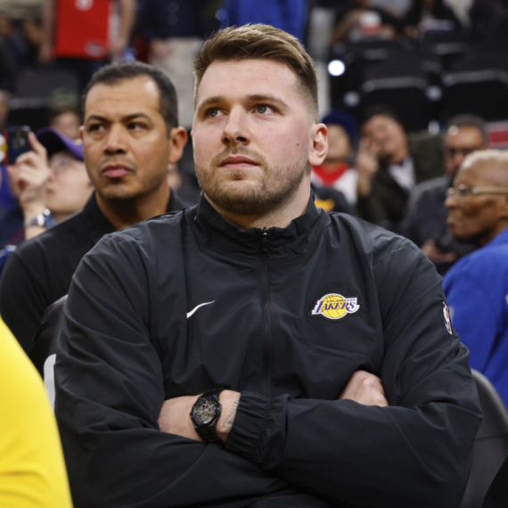 Objavljene cene karata za debi Luke Dončića u Lejkersima