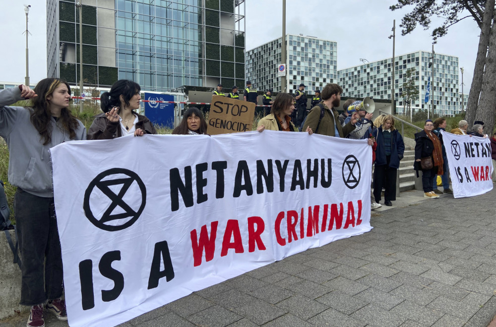 Italija nije potpisala, prkosi Evropi: Tramp je u pravu?