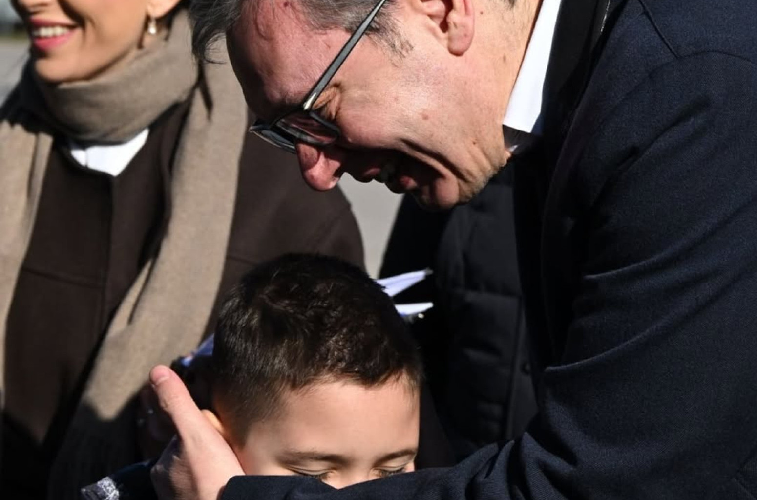 Vučić sa dečakom koji tvrdi: "Ja sam sledeći predsednik" FOTO
