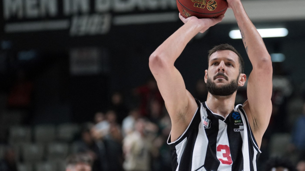 Plavšić sjajan u novoj pobedi Bešiktaša!