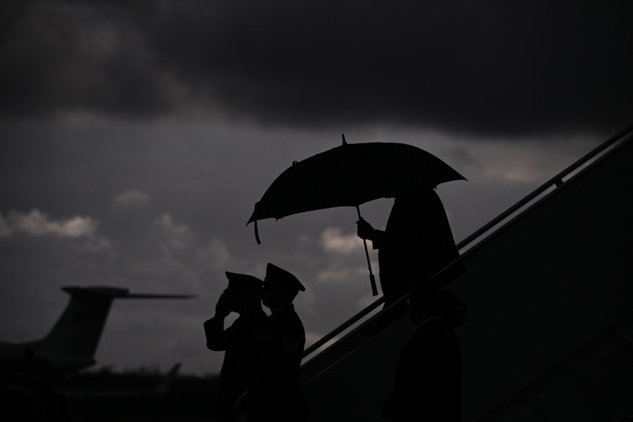 Ostalo je još nekoliko dana do ispunjenja Baba Vanginog proročanstva: Oči uprte u dva događaja