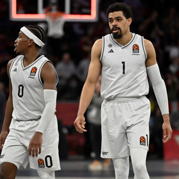 "Ludilo" se prenelo i na Francusku