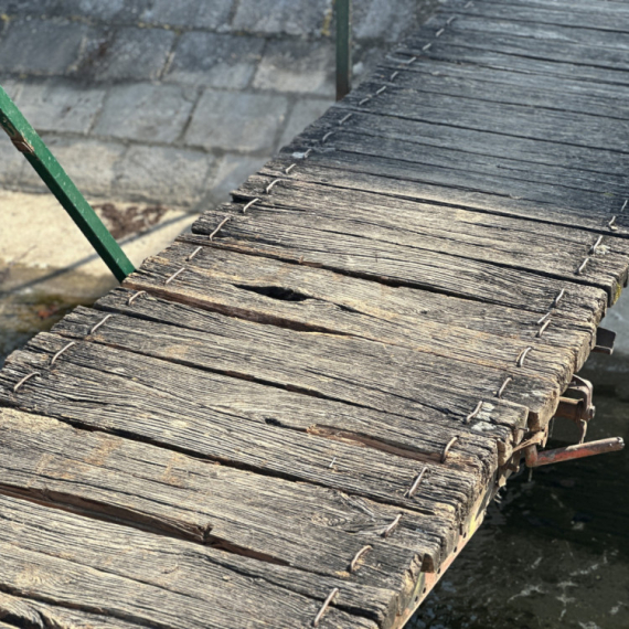 Nesvakidašnja situacija u Čačku: Inspekcija uklonila drveni most, a onda su meštani uradili ovo FOTO