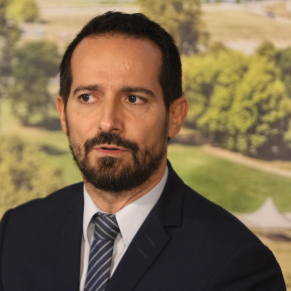 "Objektivni" član "Nezavisne anketne komisije": Tanasije Marinković snimao spotove za Demokratsku stranku