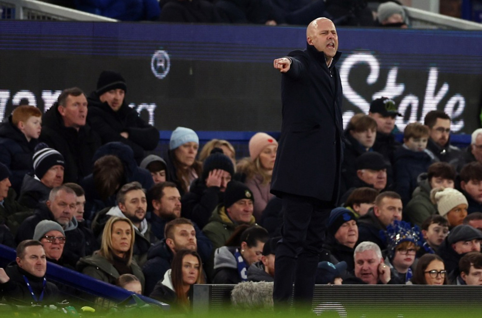 Slotu krivo zbog nedoličnog ponašanja VIDEO