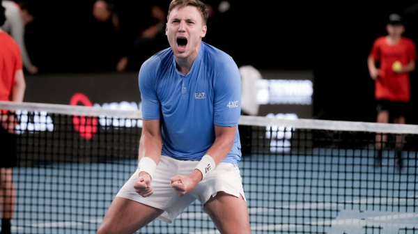 Hamad (opravdani) bes iskalio na reketu VIDEO