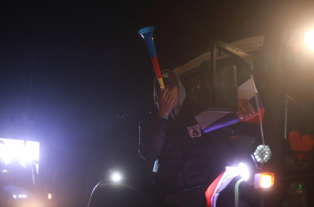 Mediji: Bizarnost "šerpaša" VIDEO