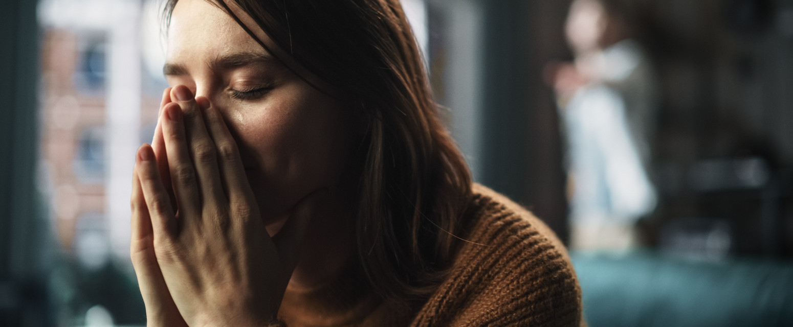 Žena u avionu pročitala šta je momak pored napisao o njoj: Plakala je dva sata