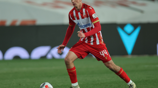 Zvezda gleda u budućnost – četiri mlada štopera dobijaju šansu