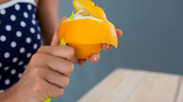 Velika greška pri jedenju pomorandže: "Mnogi ga bacaju, ali taj deo je pun vitamina"