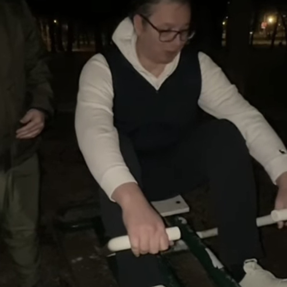 Vučić, Vučević i Mali treniraju: U veslanju je spas! Nema predaje VIDEO