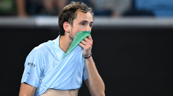 Da li je ovo znak da se Medvedev vraća?