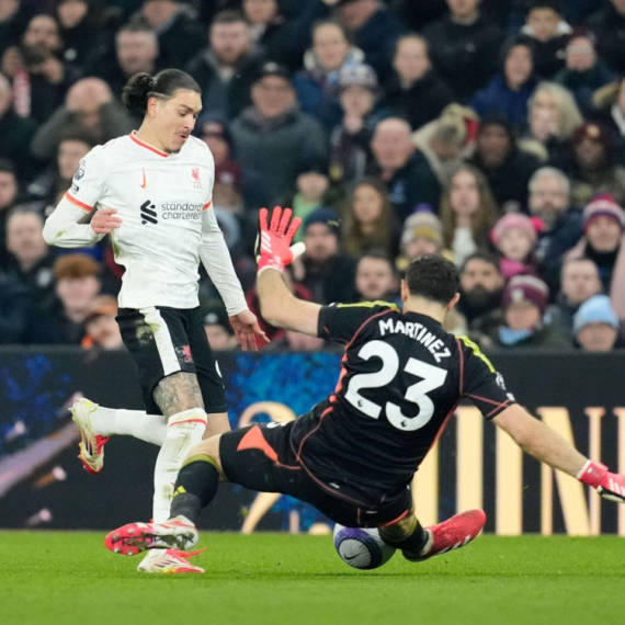 Liverpul iščupao bod na "Vila Parku" – Darvin kao tajni agent Arsenala VIDEO