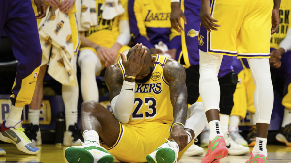 Lebron 0/21 – da li mu treba dati loptu? VIDEO