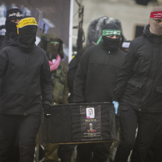 "Agonija. Bol. Muk..."