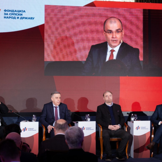 U Čačku održana panel diskusija "Sretenje srpske revolucije i nacionalnog preporoda" FOTO