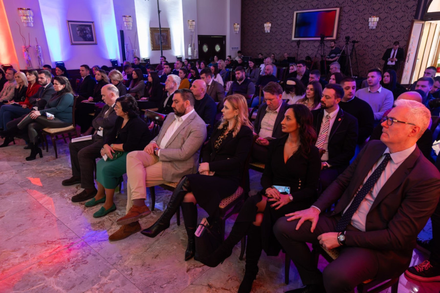 U Čačku održana panel diskusija Sretenje srpske revolucije i nacionalnog preporoda FOTO