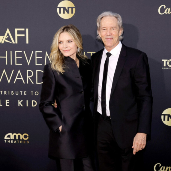 Slavna lepotica objavila retku fotografiju sa mužem: Sastanak na slepo im je odredio sudbinu FOTO