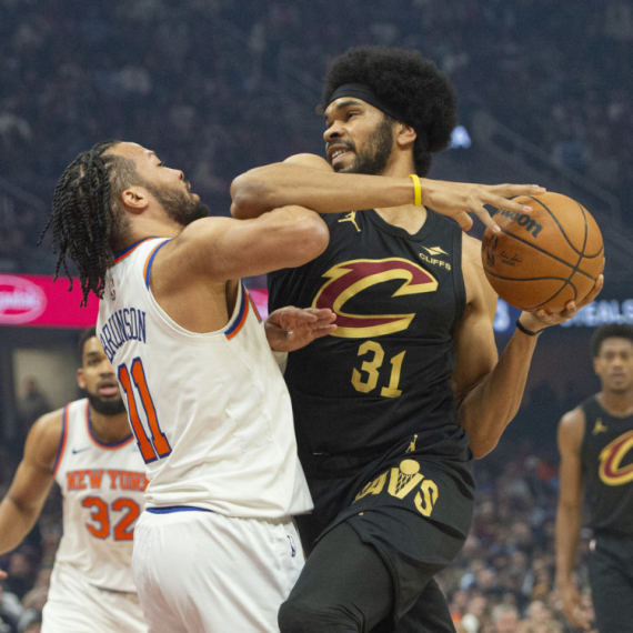 Klivlend i Oklahoma "gaze" – Detroit je plej-of tim