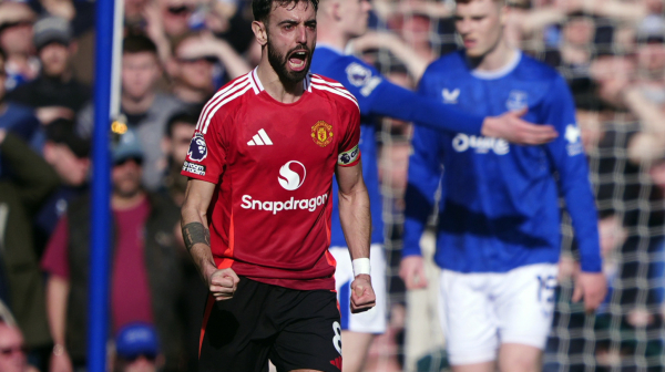 Burno u Liverpulu – VAR spasao Junajted u 93' minutu