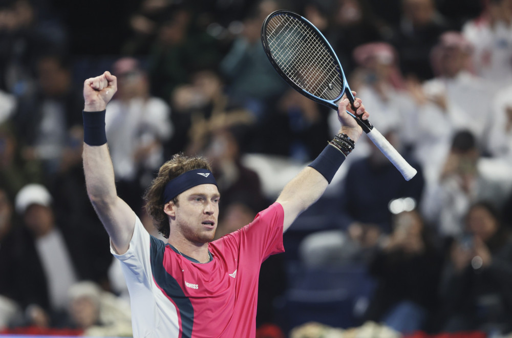 Rubljov furioznim trećim setom osvojio Dohu