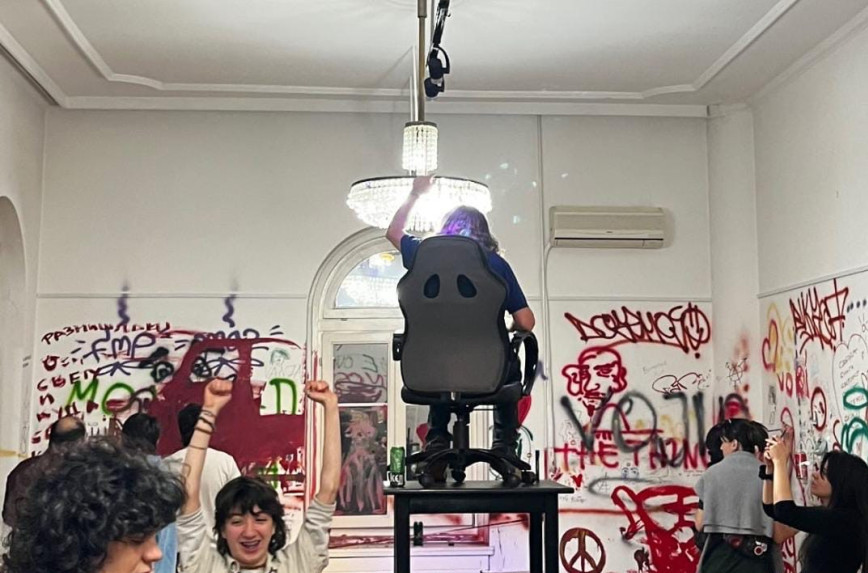 Sramno: Izveden šokantan "performans" u SKC, ono što su gledali je skandalozno FOTO/VIDEO